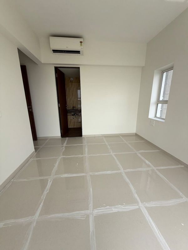 2 BHK 600 Sq.Ft. Apartment in Lodha Amara