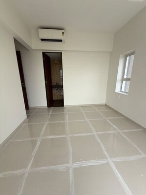 2 BHK Apartment For Rent in Lodha Amara, Kolshet Road