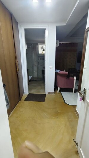 Bathroom in 3 BHK Apartment at Ansal Sushant Estate, Sector 52 – for Rent