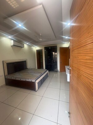 Building Lobby in 2 BHK Builder Floor at Sector 45 – for Rent