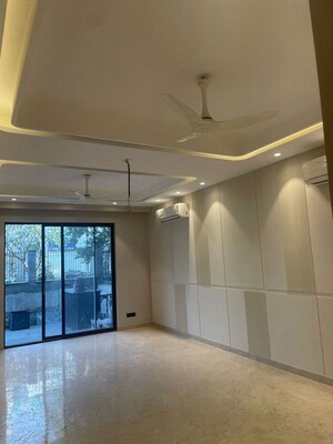 3 BHK Apartment For Rent in Defence Colony