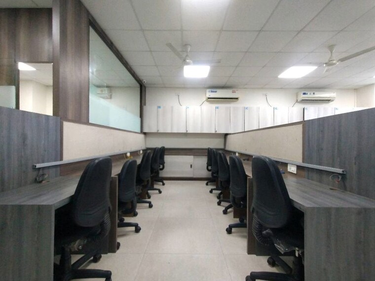 Team Area, ellora-fiesta Commercial Office Space 1500 Sq.Ft. In Sanpada Navi Mumbai 10580940
