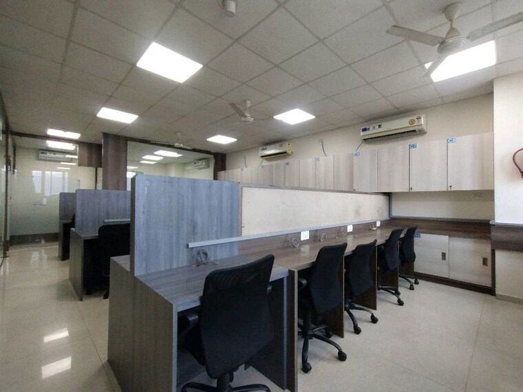 Team Area, ellora-fiesta Commercial Office Space 1500 Sq.Ft. In Sanpada Navi Mumbai 10580940