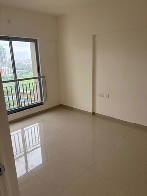 Room in 2 BHK Apartment at Mahindra Happinest Tathawade Phase 1, Tathawade – for Rent