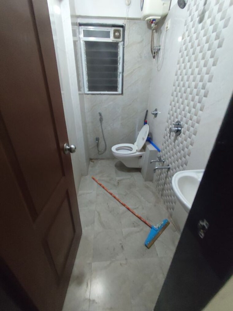Bathroom, cosmos-orchid 1 Bedroom 450 Sq.Ft. Apartment In Ghodbunder Road Thane 10580947
