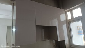 Room in 2 BHK Apartment at Eldeco Live By The Greens, Sector 150 – for Rent