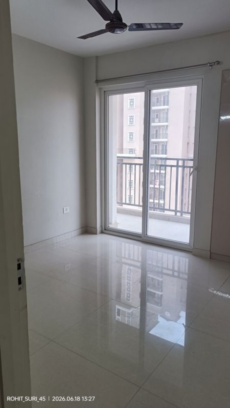 Room, eldeco-live-by-the-greens 2 Bedroom 1100 Sq.Ft. Apartment In Sector 150 Noida 10580919