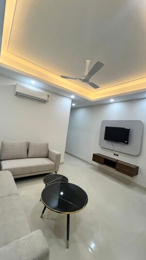 2 BHK Builder Floor For Rent in Sector 43