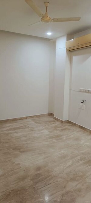 Room in 3 BHK Apartment at Greater Kailash I – for Rent