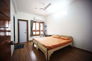 Bedroom in 4 BHK Independent House at Hathijan – for Sale