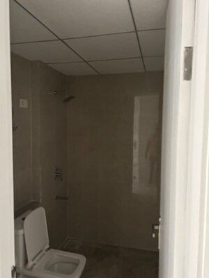 Furnished Amenities in 3 BHK Apartment at Eldeco Live By The Greens, Sector 150 – for Rent