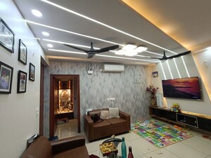 Bedroom in 2.5 BHK Apartment at Gulshan Bellina, Sector 16 Greater Noida – for Rent