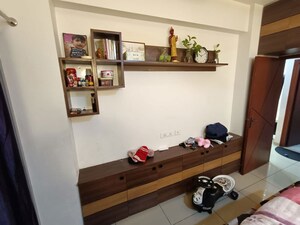 Furnished Amenities in 2.5 BHK Apartment at Gulshan Bellina, Sector 16 Greater Noida – for Rent