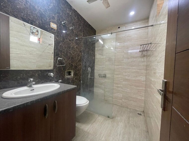 Kitchen, parklands 4 Bedroom 250 Sq.Yd. Builder Floor In Sector 85 Faridabad 10580909