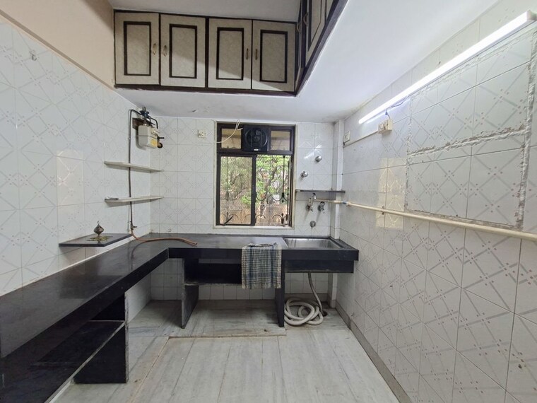 Kitchen, evershine nagar 1 Bedroom 475 Sq.Ft. Apartment In Evershine Nagar Mumbai 10581017
