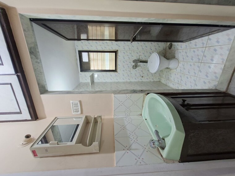 Bathroom, evershine nagar 1 Bedroom 475 Sq.Ft. Apartment In Evershine Nagar Mumbai 10581017