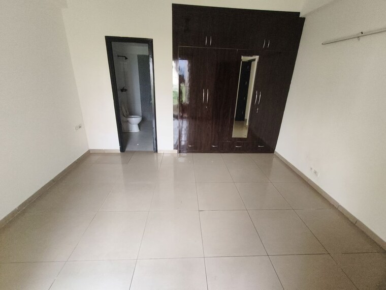 Room, gulshan-vivante 2.5 Bedroom 1220 Sq.Ft. Apartment In Sector 137 Noida 10581003