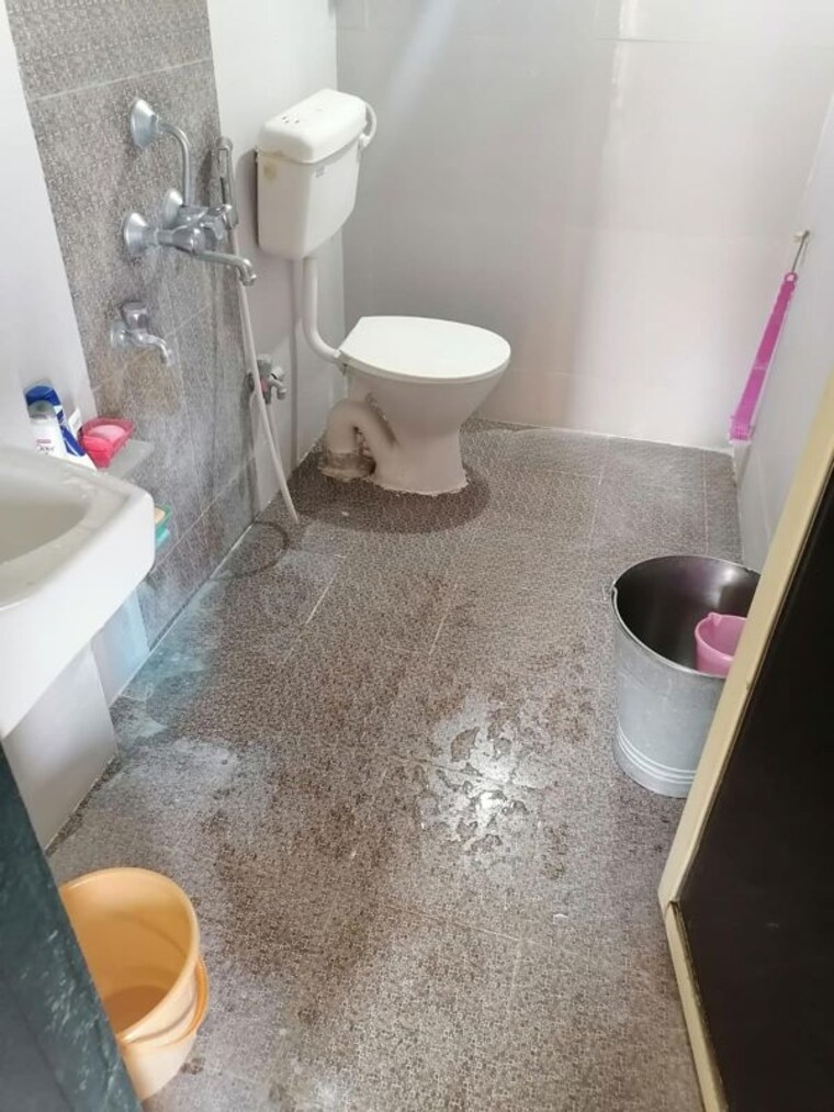 Bathroom, mayfair-vishwaraja 1 Bedroom 368 Sq.Ft. Apartment In Titwala Thane 10580790