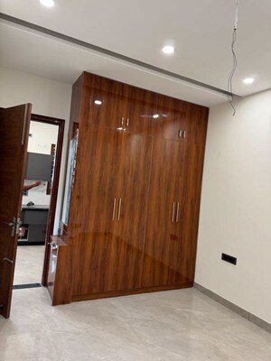 Room in 4 BHK Independent House at Pir Machalla – for Sale