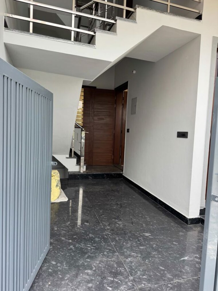 Other, pir machalla 4 Bedroom 1100 Sq.Ft. Independent House In Pir Machalla Zirakpur 10581035