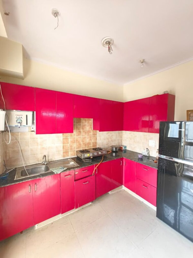 Kitchen, aims-golf-city 3.5 Bedroom 1550 Sq.Ft. Apartment In Sector 75 Noida 10581006