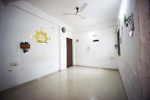 Room in 2 BHK Apartment at Chandkheda – for Sale