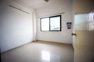 Room in 2 BHK Apartment at Chandkheda – for Sale