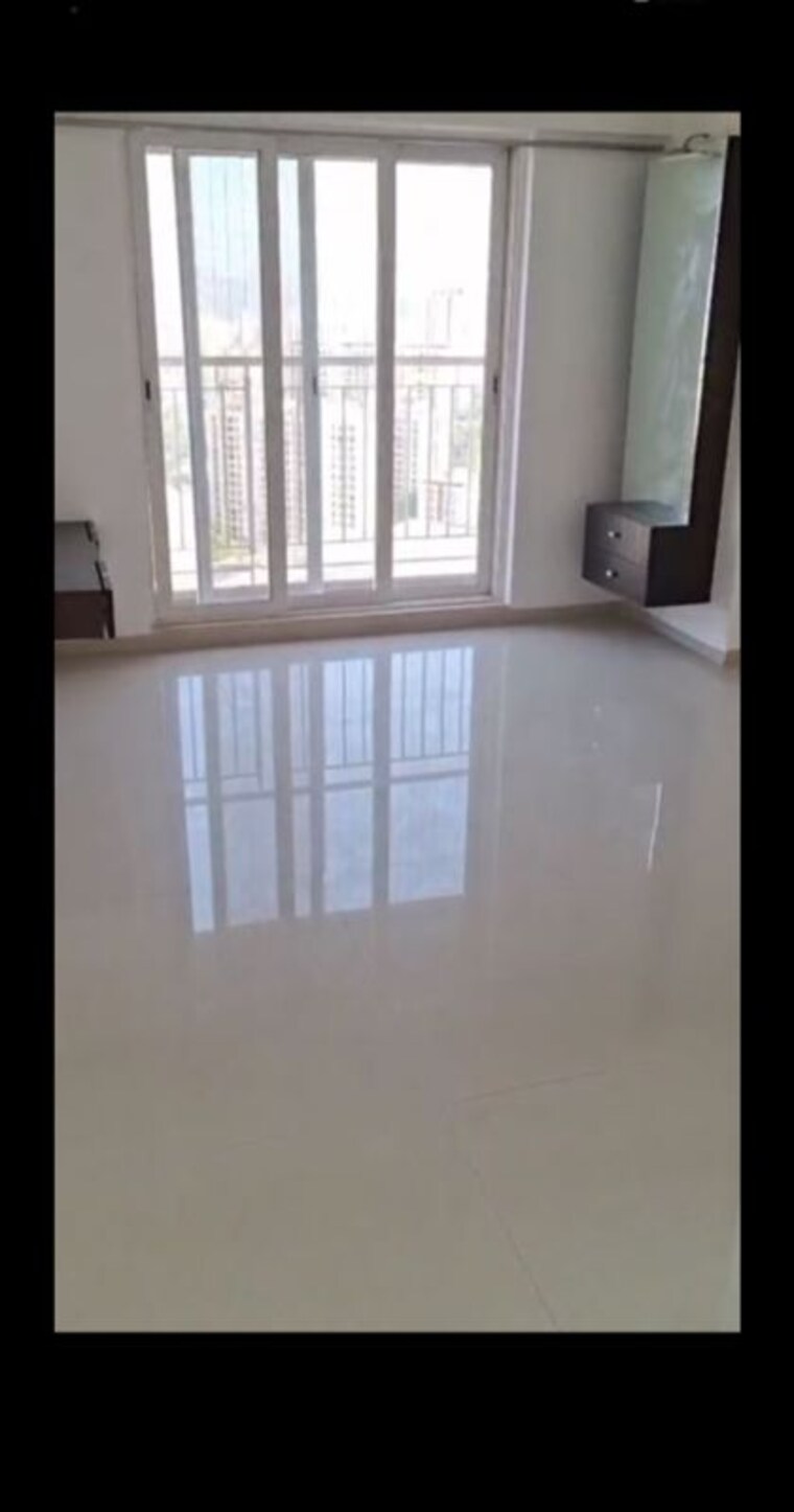 Room, dosti-imperia-phase-i 2 Bedroom 934 Sq.Ft. Apartment In Ghodbunder Road Thane 10581083