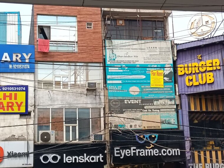 Exterior View, g t b nagar Commercial Shop 1400 Sq.Ft. In G T B Nagar Delhi 10581086