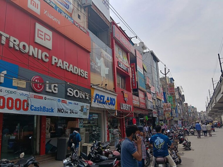 Exterior View, g t b nagar Commercial Shop 1400 Sq.Ft. In G T B Nagar Delhi 10581086