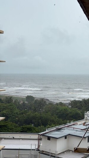 2 BHK Apartment For Sale in Lands End, Malabar Hill