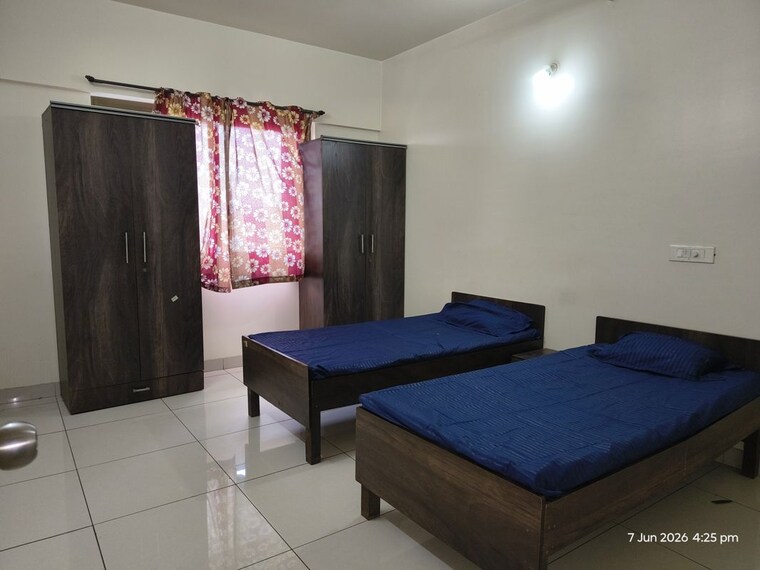 Bedroom, paranjape-blue-ridge Pg For Girls In Hinjewadi 10580911