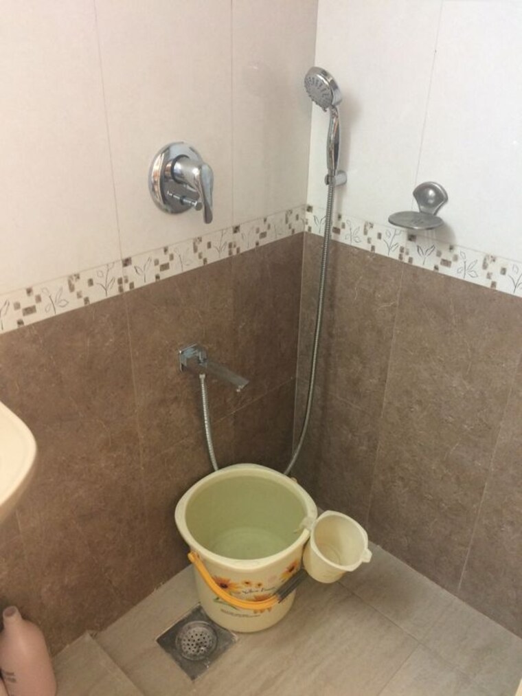 Bathroom, kohinoor-city-phase-i 3 Bedroom 1000 Sq.Ft. Apartment In Kurla Mumbai 10581104