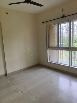 Room in 2 BHK Apartment at Dosti West County, Balkum Pada – for Rent