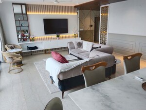Bedroom in 3 BHK Apartment at Oberoi Realty Esquire, Goregaon East – for Rent
