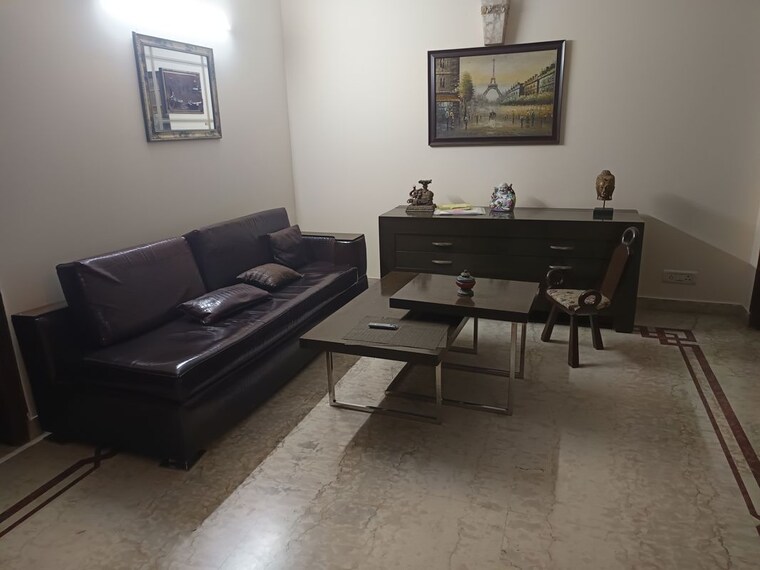 Gym, dlf-green-avenue 2 Bedroom 1650 Sq.Ft. Builder Floor In Dlf Phase iv Gurgaon 10581124