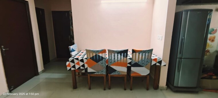 Bedroom, mahagun-mahagunpuram 3 Bedroom 8500000 Sq.Ft. Apartment In Shastri Nagar Ghaziabad 10581142