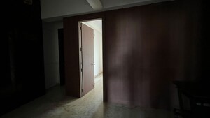 Room in 5 BHK Apartment at Waterwoods, Whitefield – for Rent