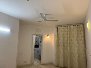 Room in 3 BHK Apartment at Kohli One Housing Malibu Condominiums High Rise, Sector 47 – for Rent