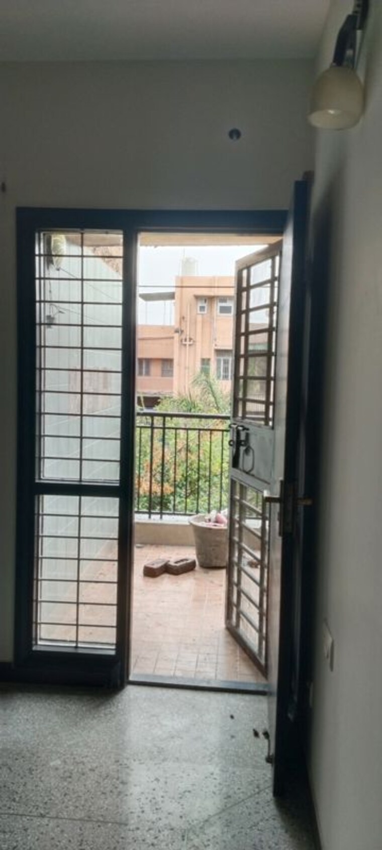 Balcony, sarita vihar 2 Bedroom 1250 Sq.Ft. Apartment In Sarita Vihar Delhi 10581117