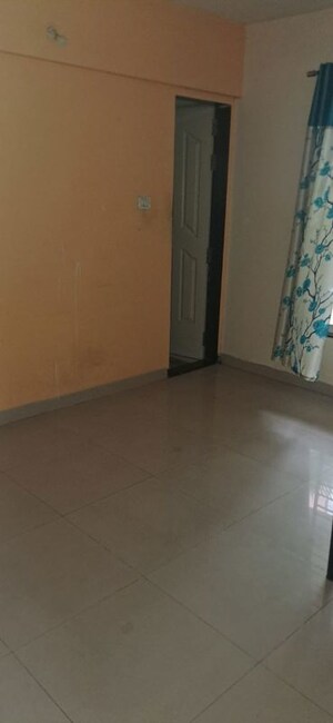 Room in 3 BHK Apartment at Giridhar Oasis, Kharadi – for Rent