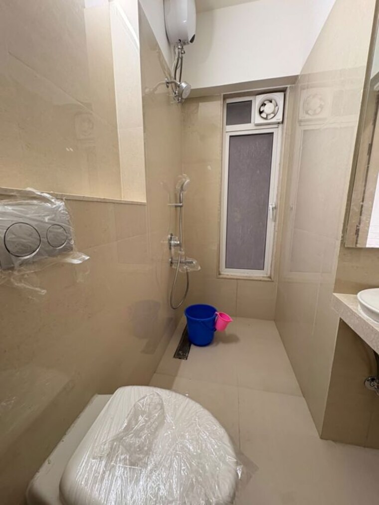 Bathroom, l-t-rejuve-360-tower-a 2.5 Bedroom 912 Sq.Ft. Apartment In Mulund West Mumbai 10581170