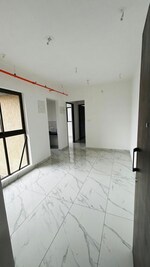 2 BHK 600 Sq.Ft. Apartment in Raymond Ten X Habitat