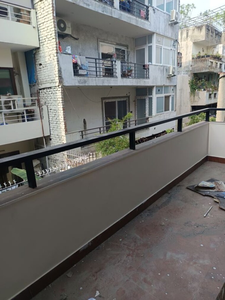 Balcony, vipul-square 3 Bedroom 1500 Sq.Ft. Builder Floor In Sushant Lok I Gurgaon 10581197
