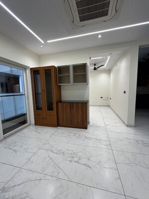 Building Lobby in 2.5 BHK Apartment at Sumadhura Olumpus, Nanakramguda – for Rent