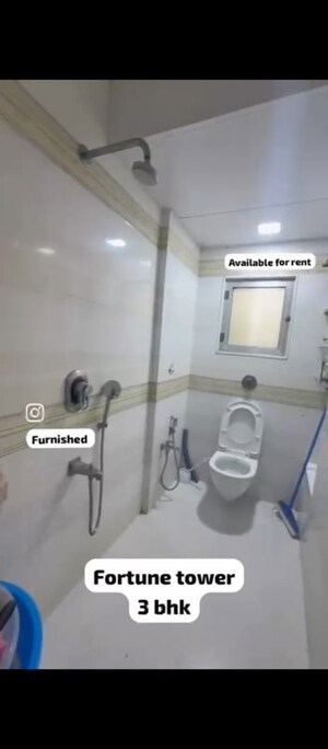 Team Area in 3 BHK Apartment at Fortune Towers, Mazgaon – for Rent