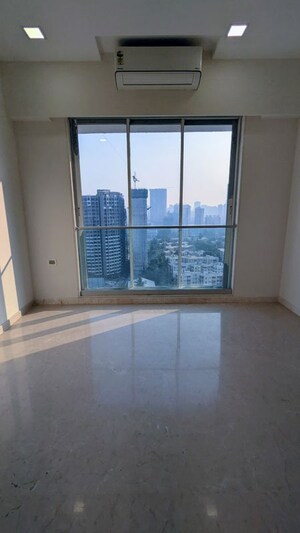 Room in 3 BHK Apartment at Ekta Tripolis, Goregaon West – for Sale