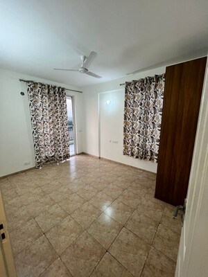 3 BHK Apartment For Rent in Vip Road