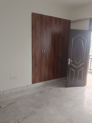 4 BHK Apartment For Rent in Sagar Kunj Apartments, Sector 9a
