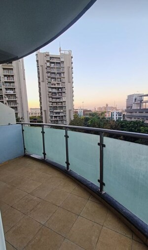 Balcony in 3.5 BHK Apartment at Omaxe Twin Towers, Sector 50 – for Sale